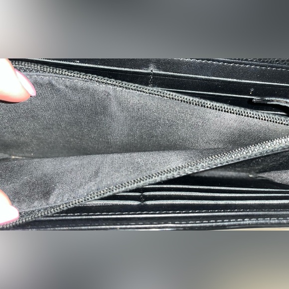 @texaskat13 Chanel Caviar Patent CC Contour Flap Black Wallet Authentic EC - Picture 10 of 11